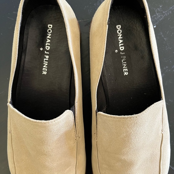 Donald J. Pliner Beige Tan Suede Leather Loafers Men\'s Slip-Ons Size 12 main image 8